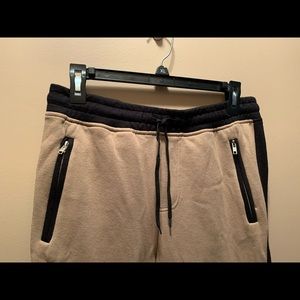 Men’s small joggers